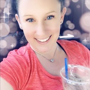 Meet your Posher, Carol